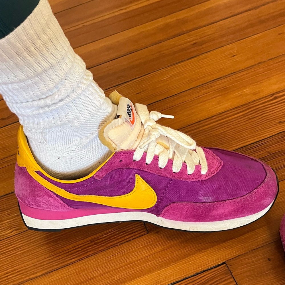 Men’s Nike waffle sneakers unique colorway